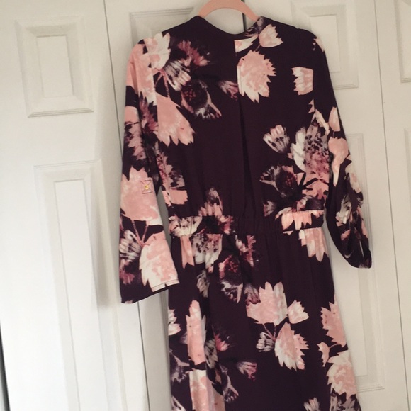 Ladies Floral Dress - Picture 5 of 5